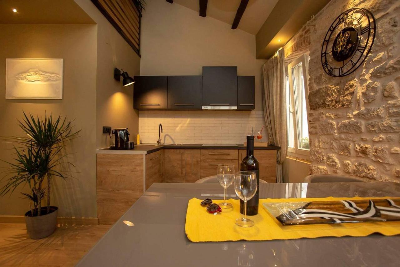 ˇdcˇ Modern Apartment Near The Church Rovinj Exterior photo